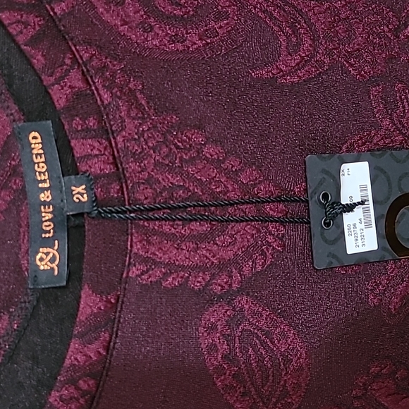 Women's Love & Legend dress - Picture 4 of 7